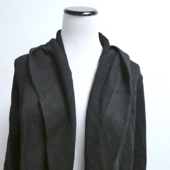 Vince Black wool yak hooded sweater coat reverse edge XS more sustainable - Picture 2 of 8